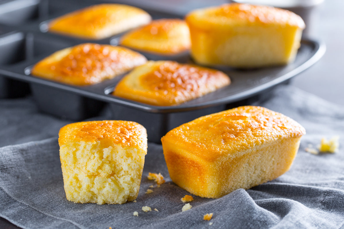 lemon and yogurt plum cake